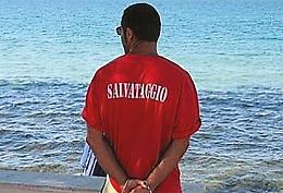 SALVAMENTO. Corso per bagnini di salvataggio al Polisportivo