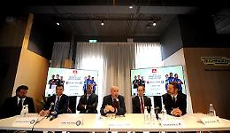 MILANO. Franco Baresi e Francesco Toldo alla presentazione del trofeo Luigi Berlusconi