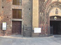 CHIVASSO. Porta chiusa, l'accesso al Duomo off limit per i diversamente abili