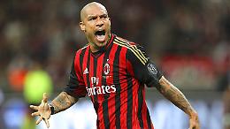 MILAN. De Jong ko, lesione a flessore e salta Juve