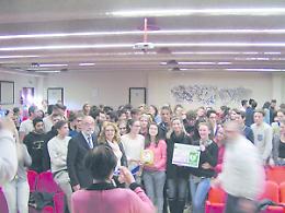 IVREA. Consegnato presso il Liceo Scientifico “Antonio Gramsci” un defibrillatore