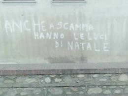 OGLIANICO. “Anche a Scampia hanno le luminarie”