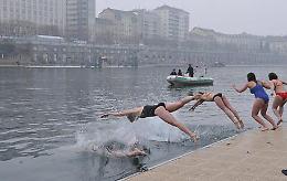 Torino, torna il tuffo nel Po degli Orsi Polari
