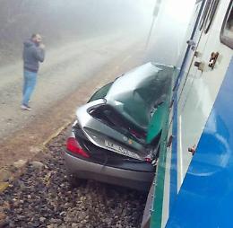 TORINO. Auto su binari travolta da treno, riaperta linea ferroviaria