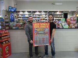 CASELLE. Gratta e vince 500 mila euro nella tabaccheria di via Cravero