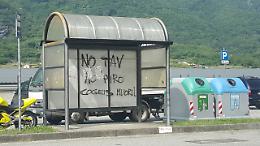 SETTIMO VITTONE. Ancora scritte contro il piro...