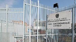 CUNEO. Carceri: detenuto appicca incendio, agente intossicato