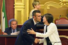 TORINO. Presidente Consiglio comunale posta foto con sindaca