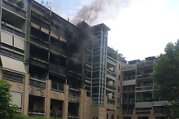 TORINO. Incendi: fiamme in condominio Torino, evacuate famiglie