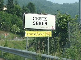 CERES. Picchia la mamma e finisce in carcere