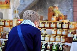LOCANA. Torna la sagra del miele a Pratolungo
