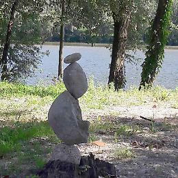 CHIVASSO. Il mistero delle pietre in equilibrio al Bricel