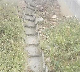 FELETTO. Aggiustate la strada!