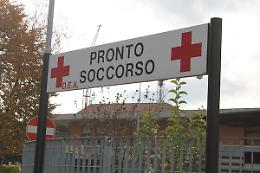VERBANIA. In ospedale per farsi medicare, le trovano bustina di cocaina