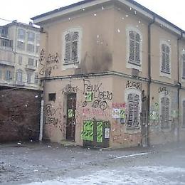 TORINO. M5S, uno sfregio le scritte sull'Urban Center