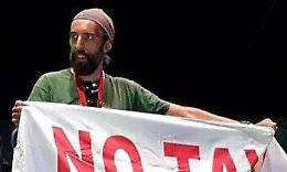 IVREA. Leader Askatasuna, revocate le misure