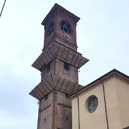 LEINI. Il campanile cade a pezzi A quando il restauro...?