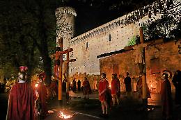 IVREA. Tutto pronto per la rappresentazione sulla "Passione" che si terrà sabato 24 marzo