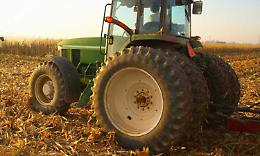 Agricoltori a raccolta al Teatrino Civico