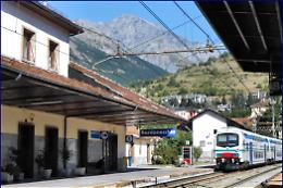 TORINO. Minacciati con la pistola due passeggeri del treno per Bardonecchia