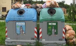 TORRE. Partono i controlli sui sacchi della raccolta differenziata