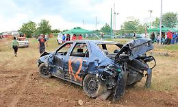 VILLAREGGIA. Al via la “Demolition Derby” il Gran Premio del Rottame