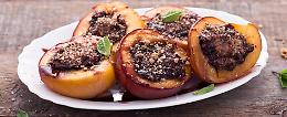 Pesche ripiene all'amaretto