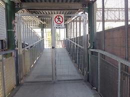 SETTIMO. La passerella di via Brofferio riaprirà il 12 settembre