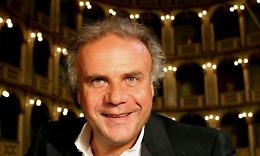 TRINO. Concerto di Jerry Calà il 22 in piazza Audisio