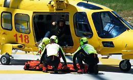 CALUSO. Cade in un crepaccio e muore