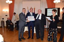 PREMIAZIONE. Consegnata una targa di riconoscimento alle 107 società piemontesi ultracentenarie