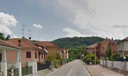 CASTIGLIONE. Un nuovo cartello contro i tir in via Caudana