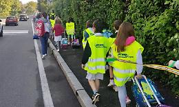 BANCHETTE. Tutti in partenza con il nuovo  “Pedibus” per le scuole