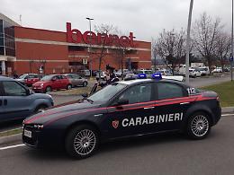 PAVONE. Furti nei supermercati, 1 arresto e 5 denunce