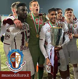 Giocatori presenti al Museo del Grande Torino a Grugliasco per l&rsquo;esposizione della Supercoppa Primavera.