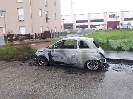 VENARIA. In fiamme auto consigliere M5S, s'indaga