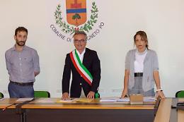 CASTAGNETO PO. Borca fa rimuovere lo striscione per Regeni, Bertotto s'indigna. Consiglio "boom boom" alla prima