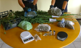 RIVOLI. Ventenne vende droga in classe a compagni,Polizia lo arresta