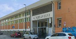 COLLEGNO. Scuola: crolla controsoffitto, protestano studenti Curie-Levi