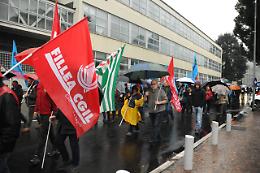 RIVA DI CHIERI. Embraco: presidio a Torino, Cirio incontra lavoratori