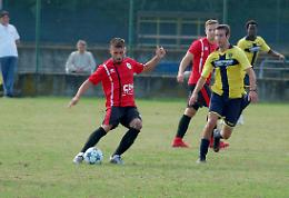 Calcio. Seconda Categoria. Girone D. Il Castiglione scappa, il CNH Industrial lo ribalta e torna in vetta da solo