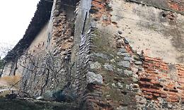 MONCRIVELLO. Pioggia, crolla una casa in via Vische Fasciola (Monfruit): «Ve l’avevo detto»