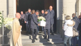 LEINI. La piccola Laura è volata in cielo insieme a quei palloncini bianchi