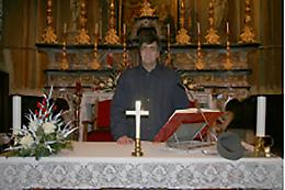 MONTEU DA PO. Se un parroco non ha i soldi per pagare le bollette della Chiesa...