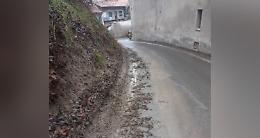LAURIANO. La denuncia: via Maia coperta di fango e a rischio frane