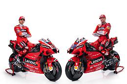MOTOCICLISMO. Pecco Bagnaia veste i colori del team Ducati