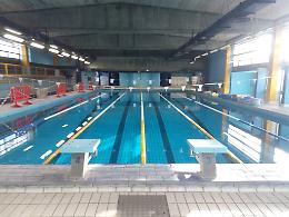 La piscina di Ivrea non apre e il nuoto sta affondando. Sertoli spera nel miracolo ma non è Bernadette