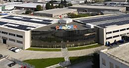 SETTIMO. La fabbrica di penne Carioca stringe un patto made in Italy con la Fimer per il fotovoltaico