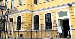 CIGLIANO. «Alla mensa scolastica cibo immangiabile»: i genitori costretti a far desinare i figli a casa