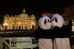 EARTH HOUR, SABATO 27 MARZO L’APPUNTAMENTO GLOBALE DEL WWF: INSIEME PER VINCERE LA CRISI CLIMATICA E BIOLOGICA